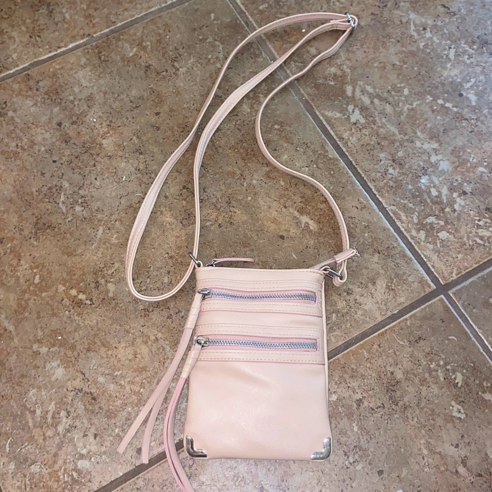 Icing small cream colored purse
